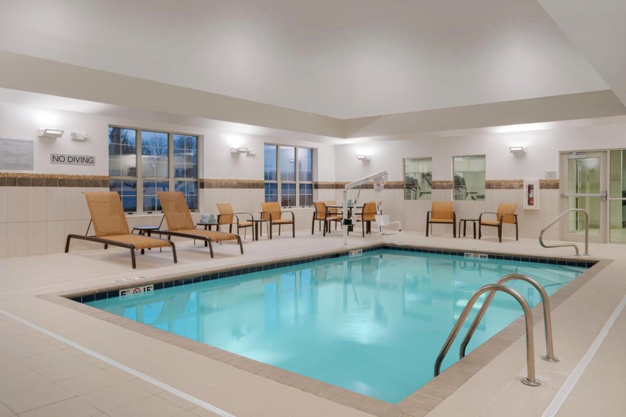 Courtyard By Marriott Columbus New Albany Hotel Екстериор снимка