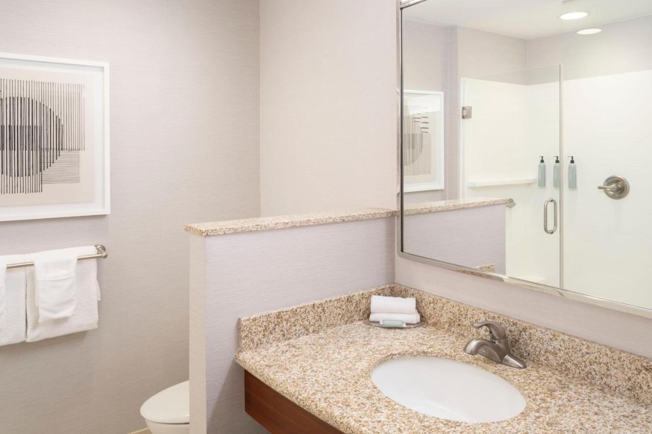 Courtyard By Marriott Columbus New Albany Hotel Екстериор снимка